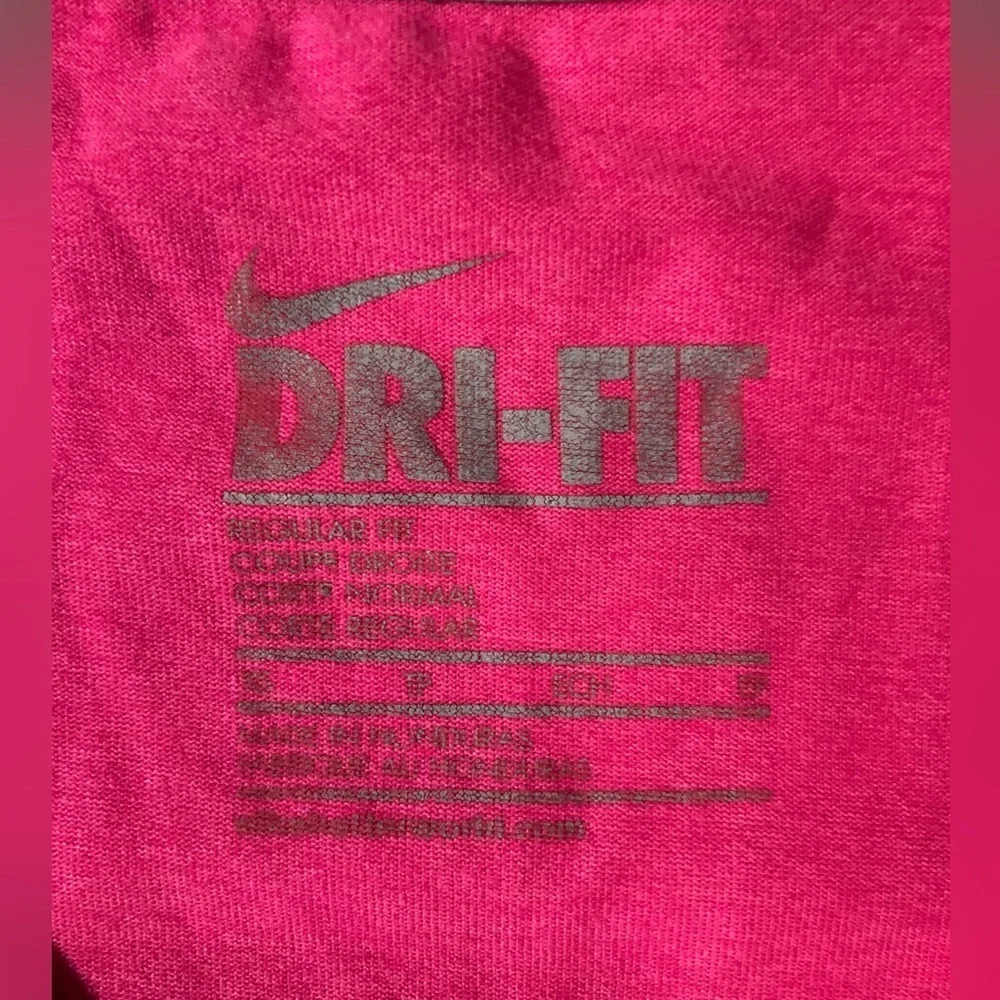 Nike Dri-Fit Women’s Size Medium Pink‎ Regular Fit Tee